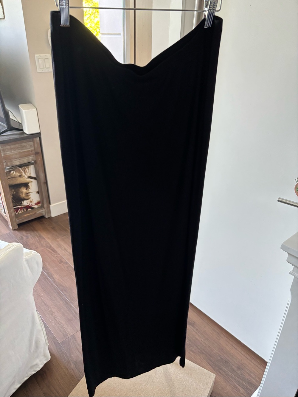 Skims long black skirt
